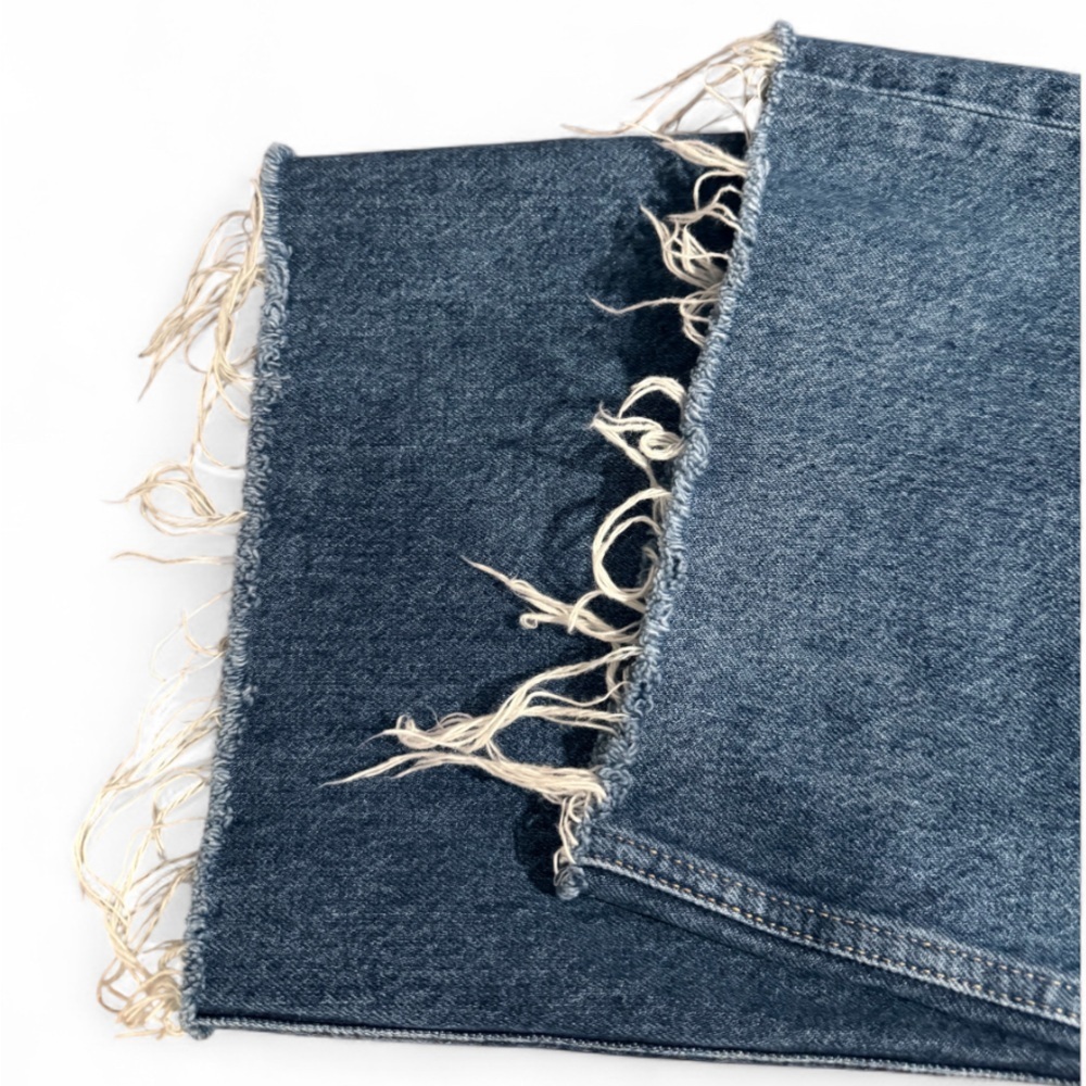 Frame High Rise Easy Capri Jeans - Picture 3 of 5